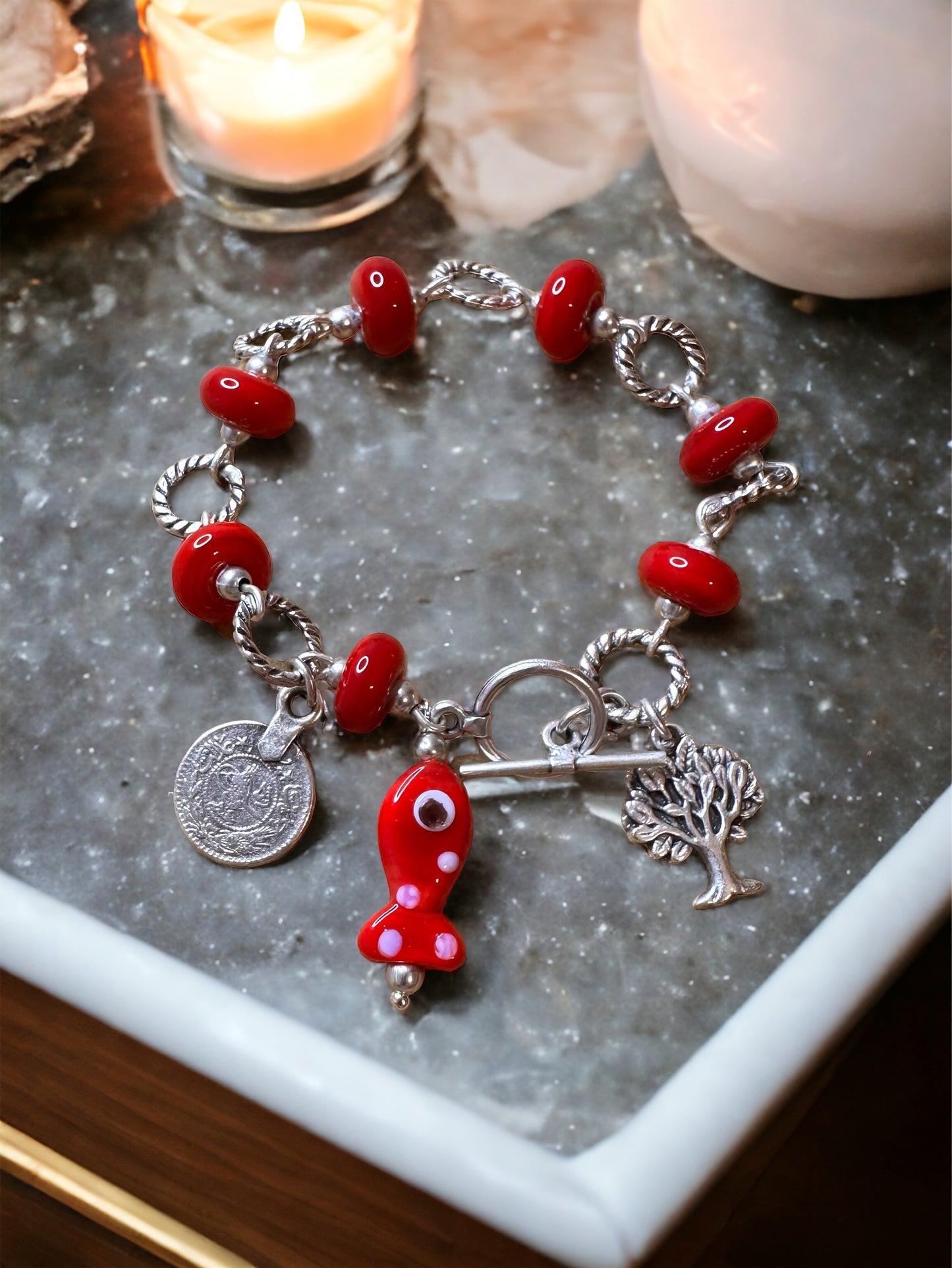 Rotes Glas Fisch Stammbaum 925 Sterling versilbert Murano Stilvolles Armband.